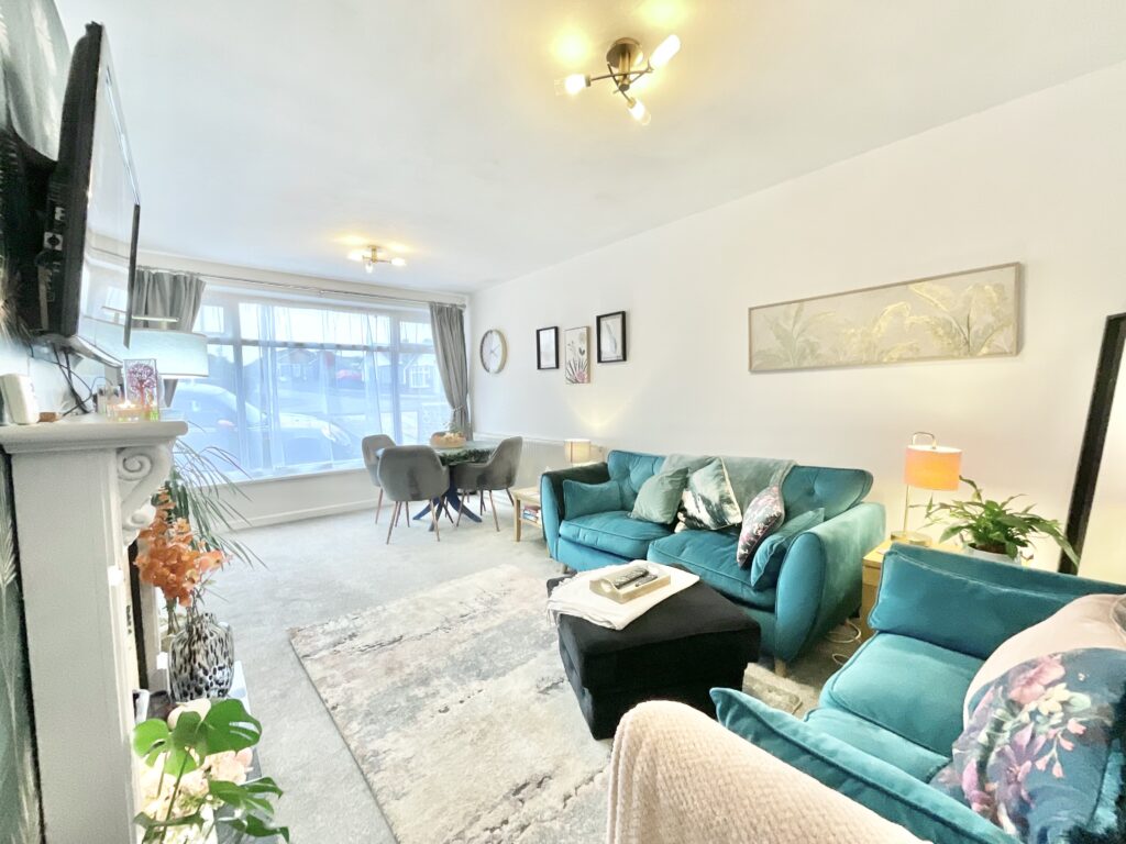 Lea Road, Stone, ST15