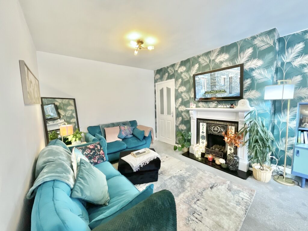 Lea Road, Stone, ST15