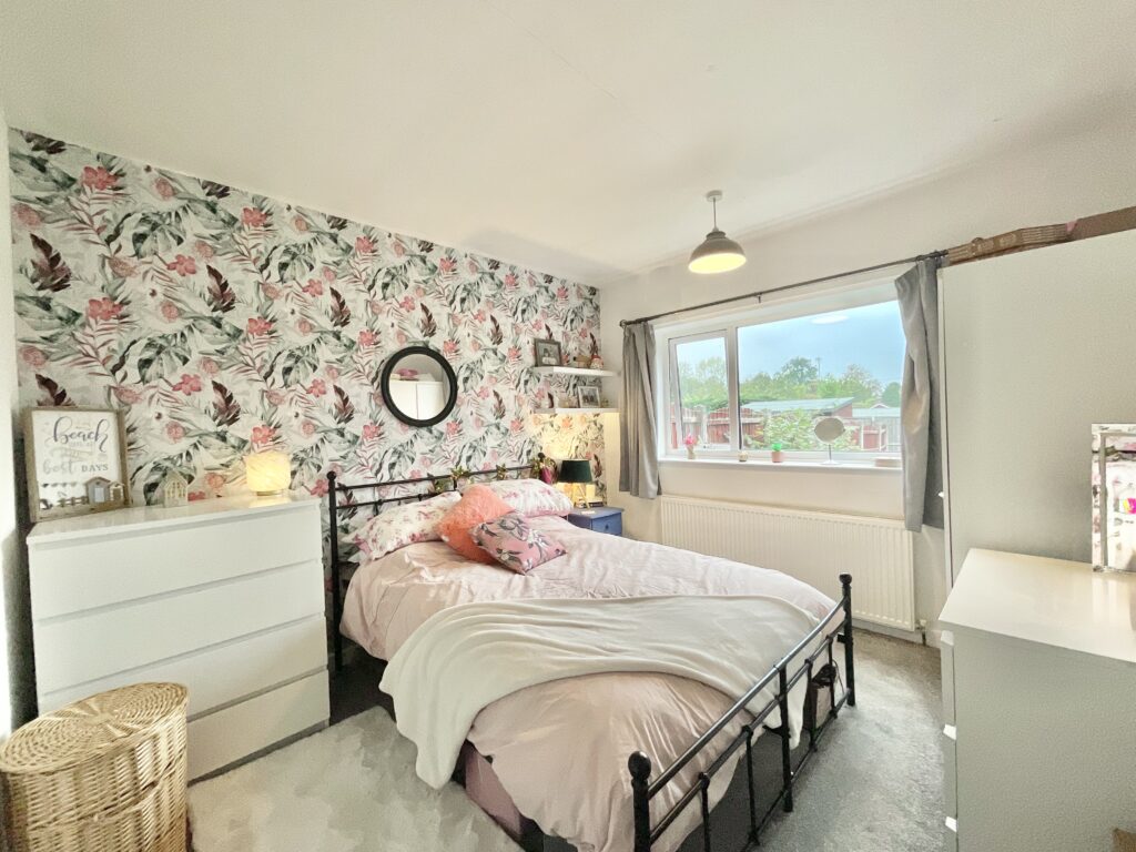 Lea Road, Stone, ST15