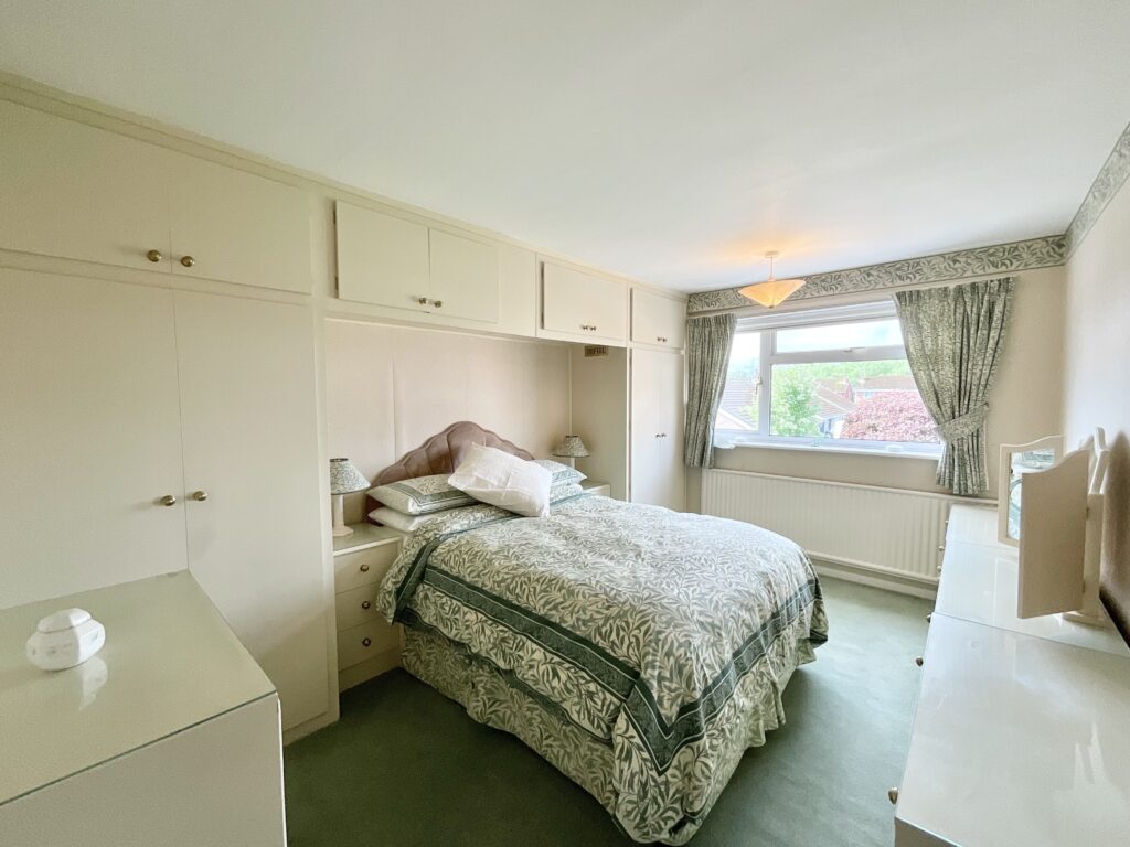 Friars Avenue, Stone, ST15