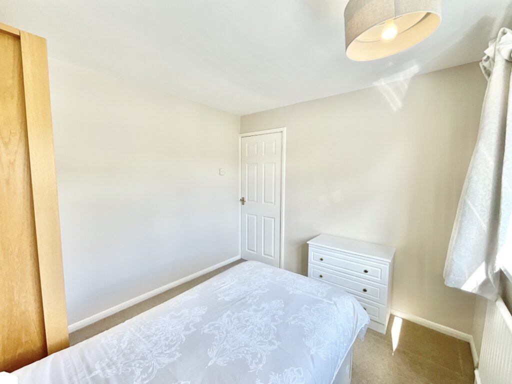 Friars Avenue, Stone, ST15