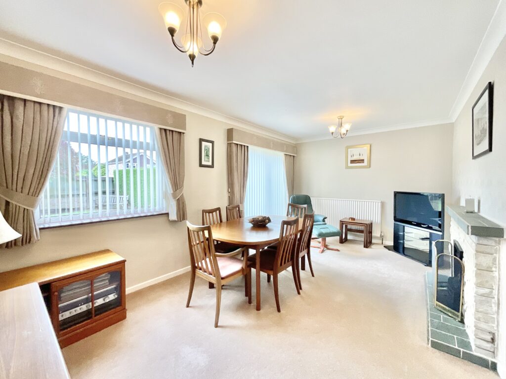 Friars Avenue, Stone, ST15
