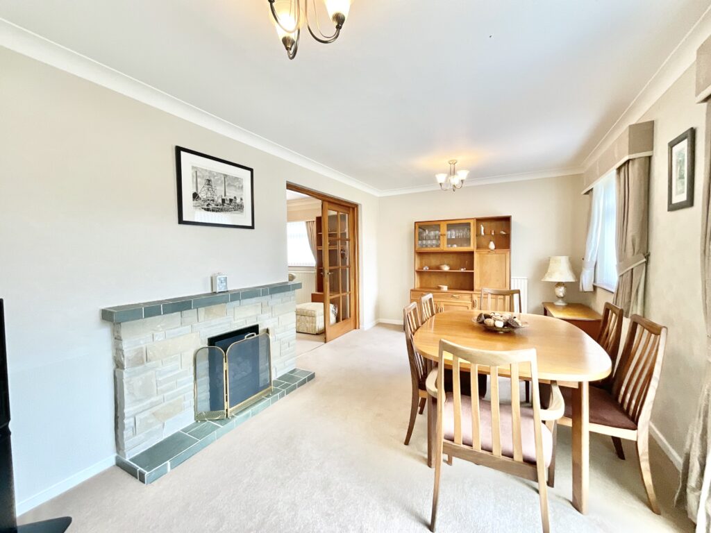 Friars Avenue, Stone, ST15