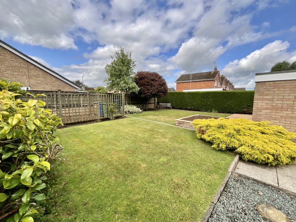 Friars Avenue, Stone, ST15