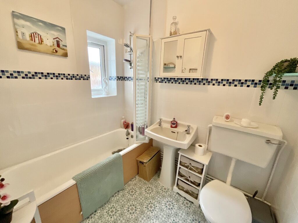 Lea Road, Stone, ST15