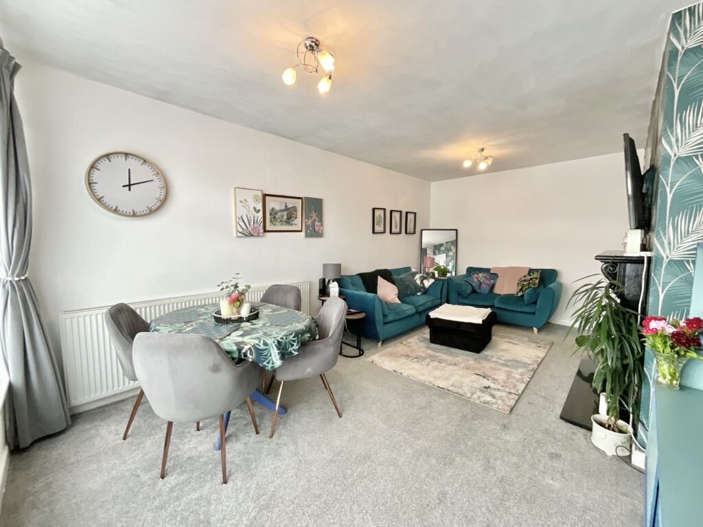 Lea Road, Stone, ST15