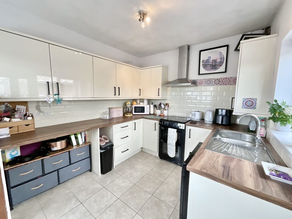 Lea Road, Stone, ST15