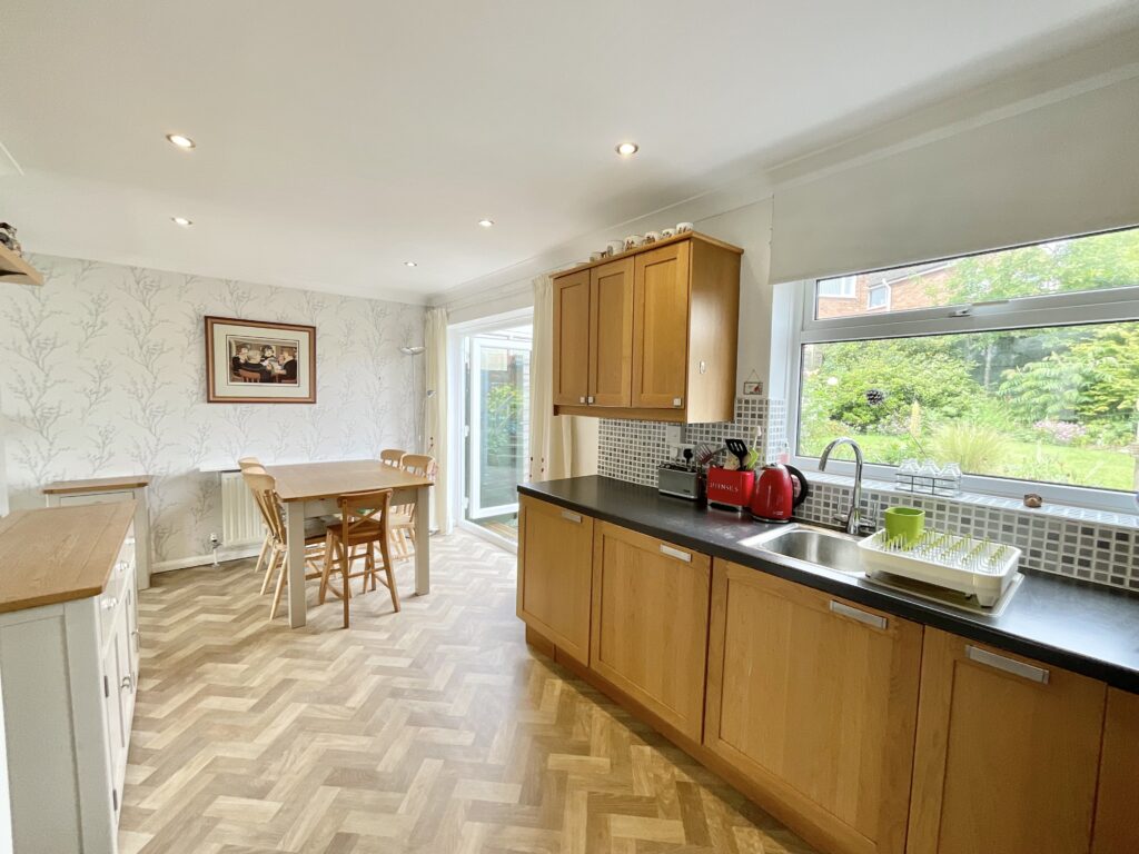 Copeland Avenue, Tittensor, ST12