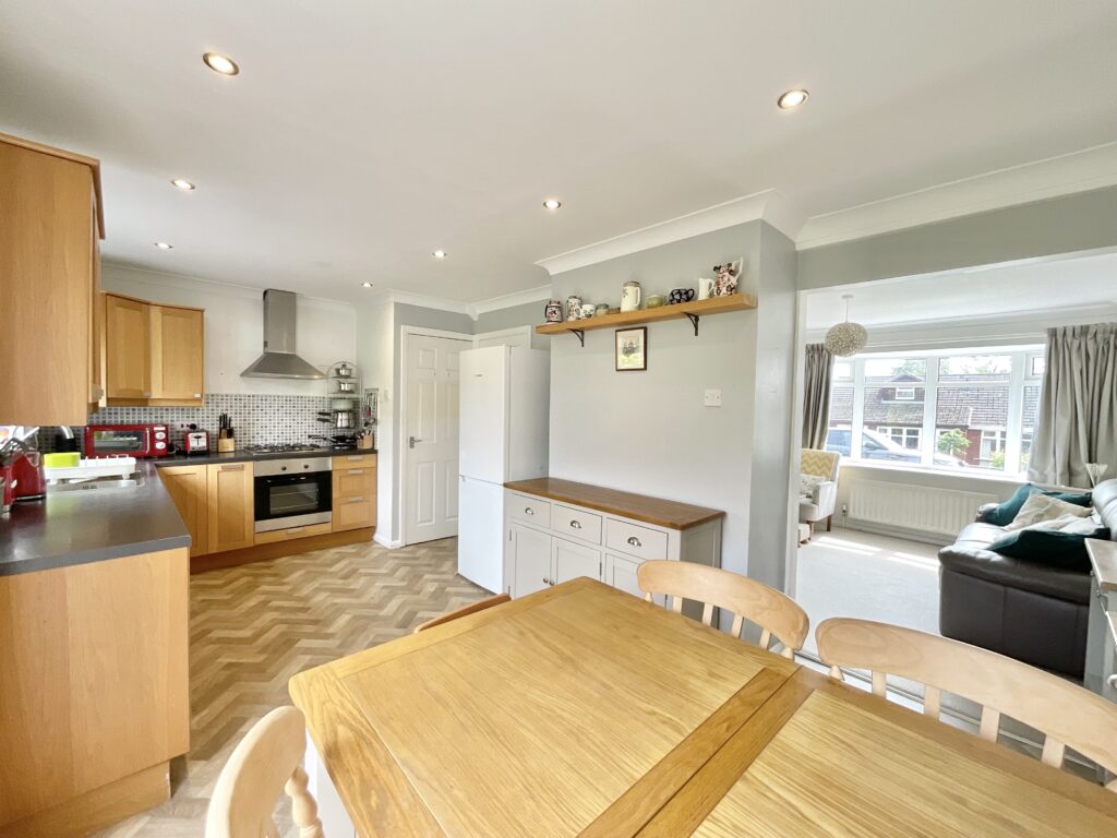 Copeland Avenue, Tittensor, ST12