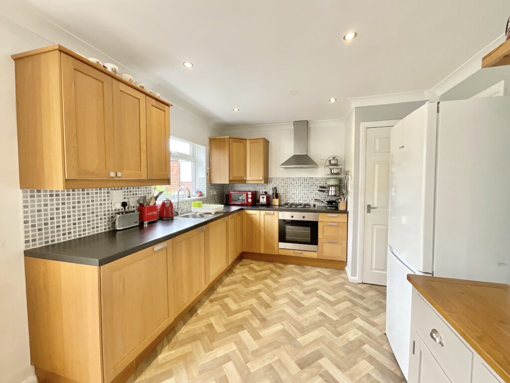 Copeland Avenue, Tittensor, ST12