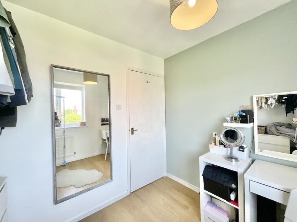 Caernarvon Avenue, Stone, ST15