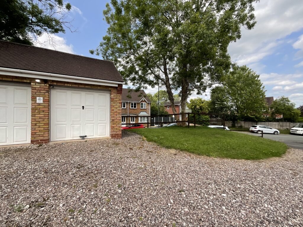 Lamb Lane, Stone, ST15