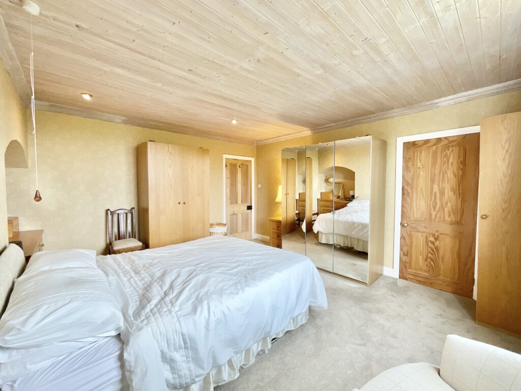 Uttoxeter Road, Stone, ST15