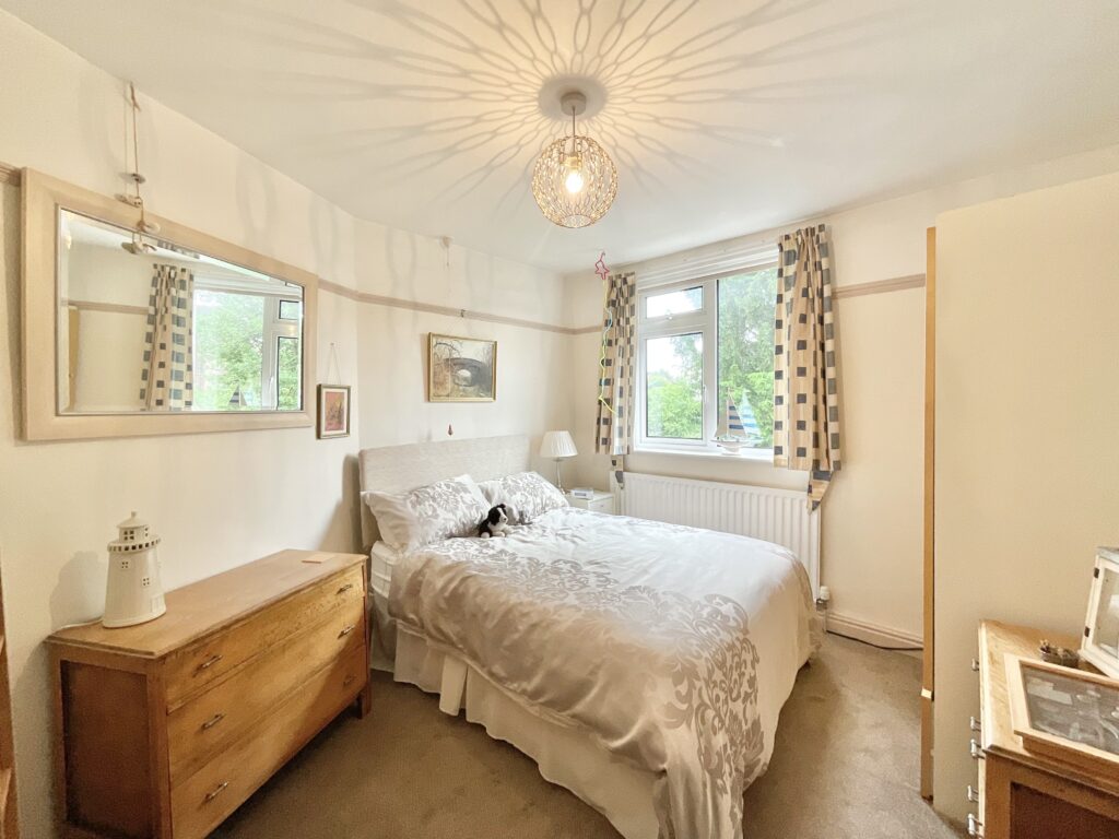Uttoxeter Road, Stone, ST15