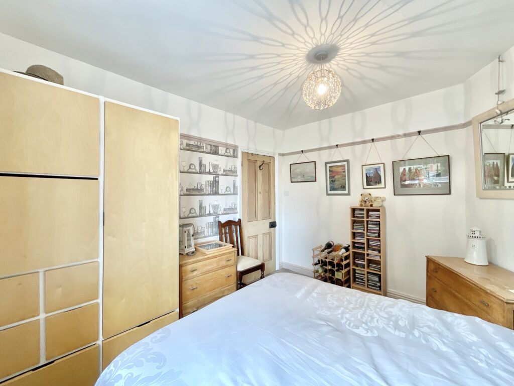 Uttoxeter Road, Stone, ST15