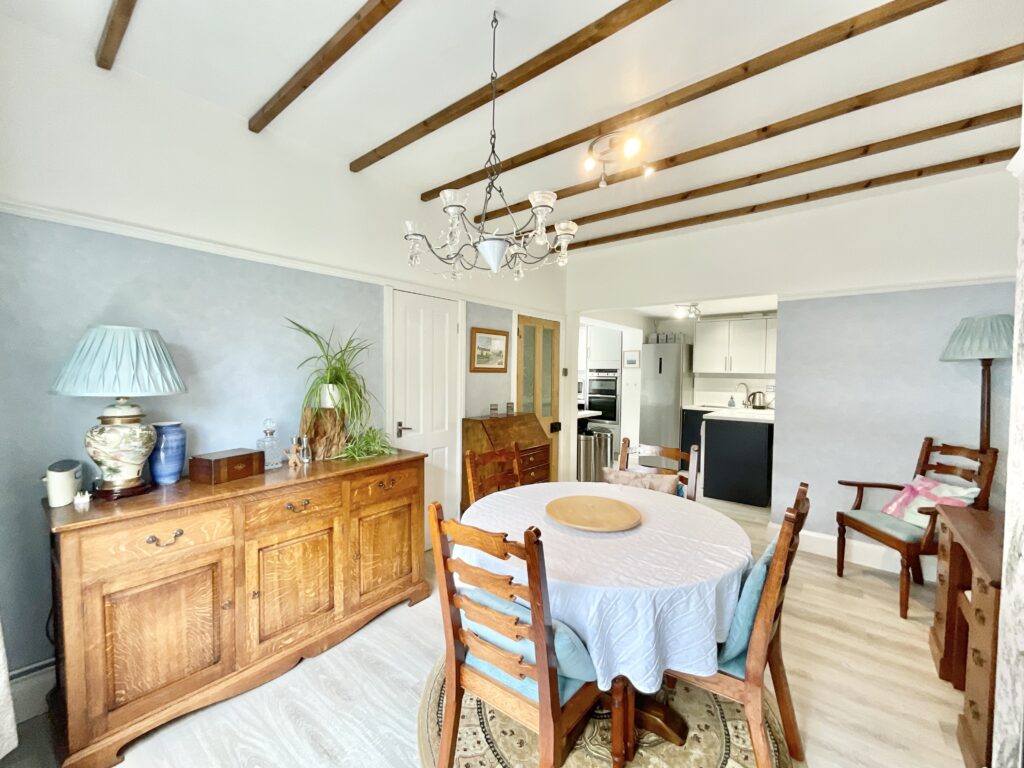 Uttoxeter Road, Stone, ST15