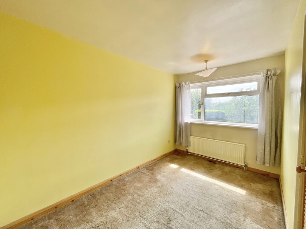 Hawthorn Avenue, Stone, ST15