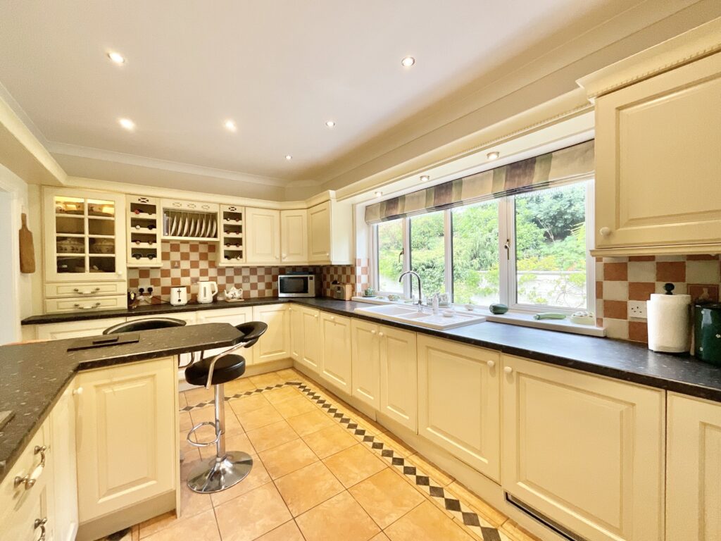 Lightwood Road, Stoke-On-Trent, ST3