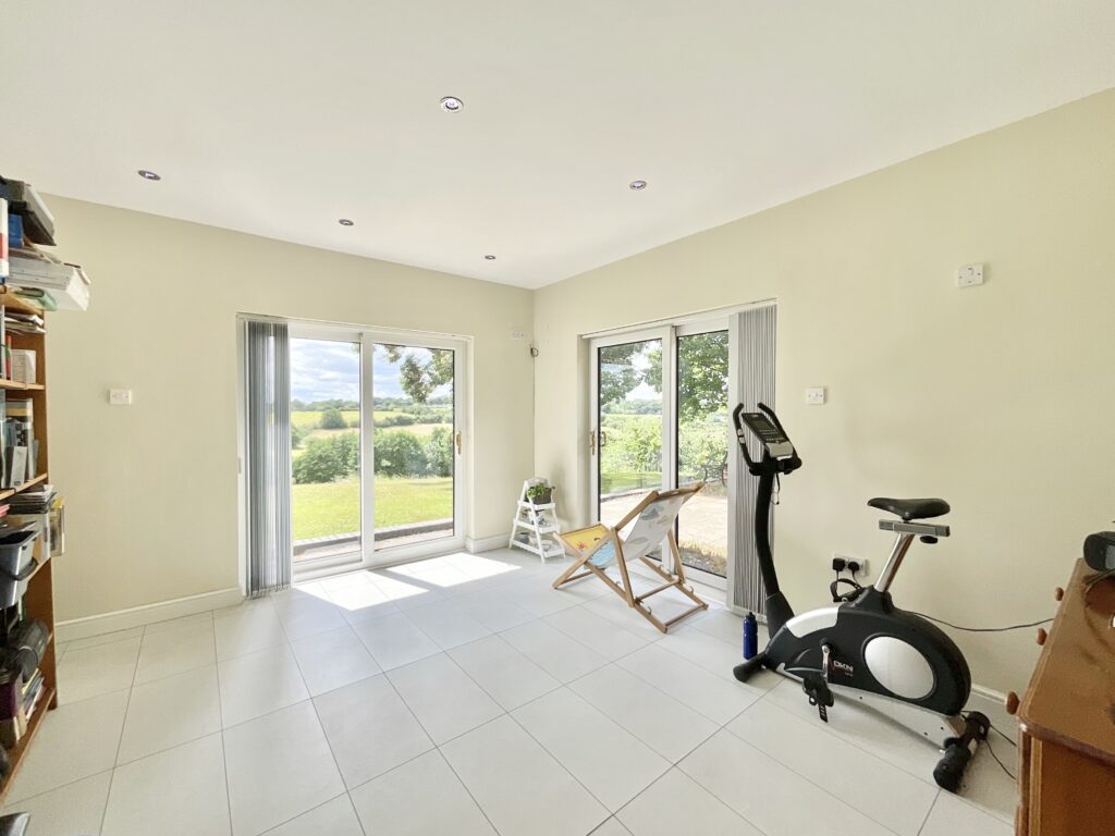 Lightwood Road, Stoke-On-Trent, ST3