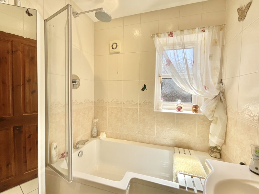 Lightwood Road, Stoke-On-Trent, ST3