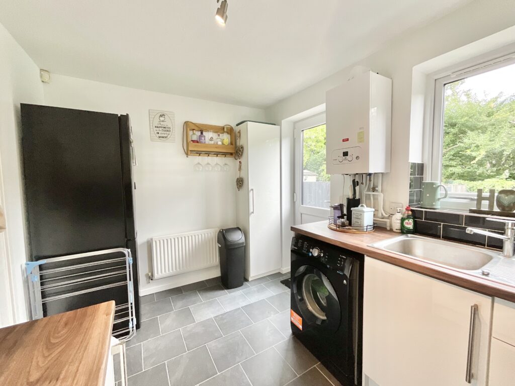 Ashford Grove, Stone, ST15