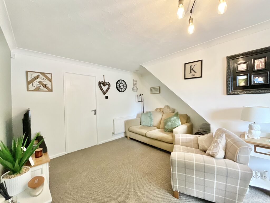 Ashford Grove, Stone, ST15