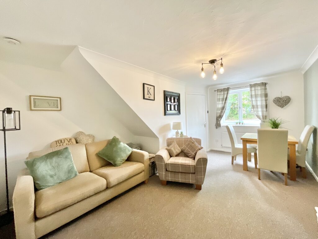 Ashford Grove, Stone, ST15