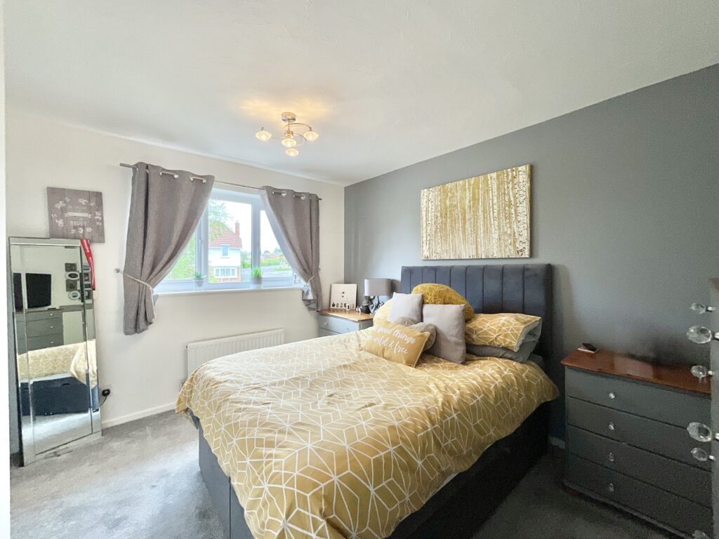 Ashford Grove, Stone, ST15