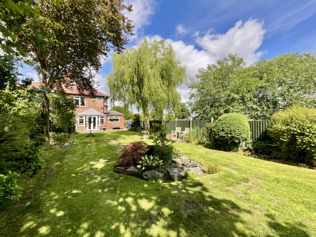 Crewe Road, Shavington, CW2