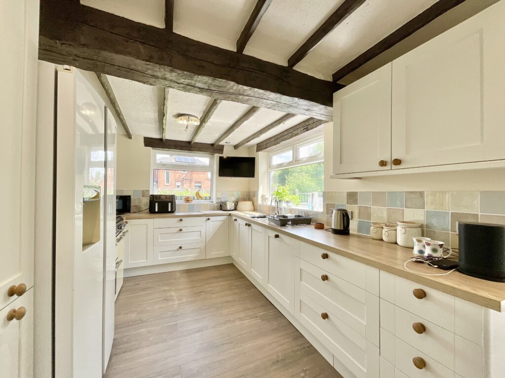 Crewe Road, Shavington, CW2