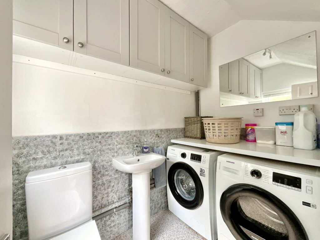 Crewe Road, Shavington, CW2