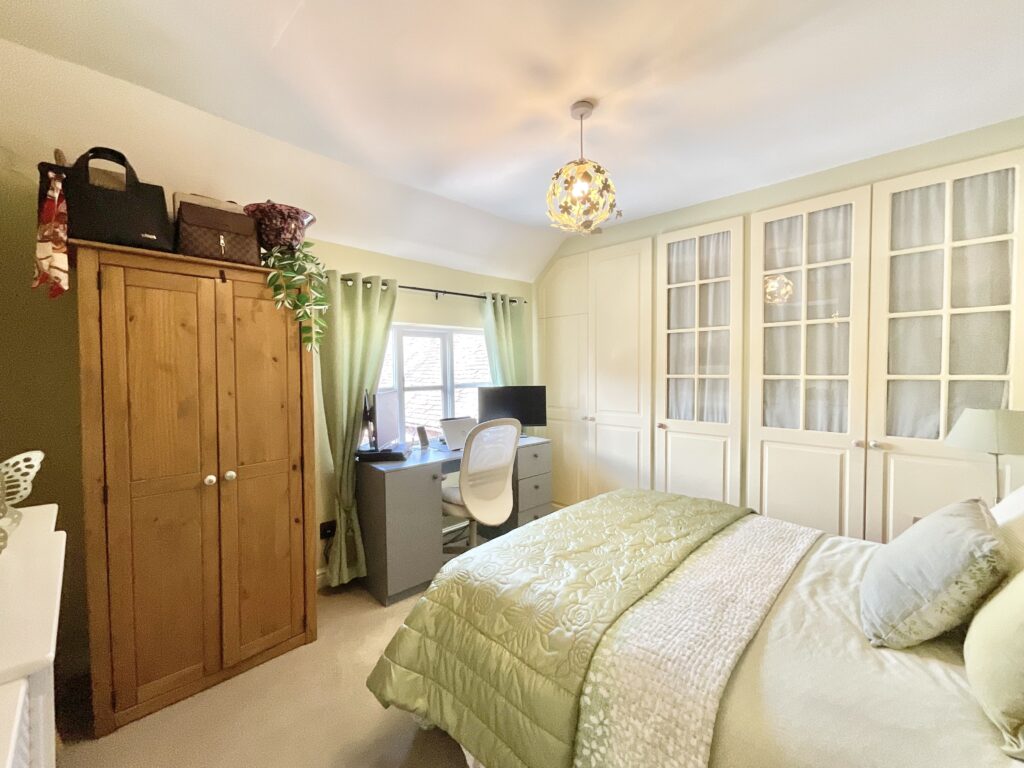 Sandon Road, Hilderstone, ST15