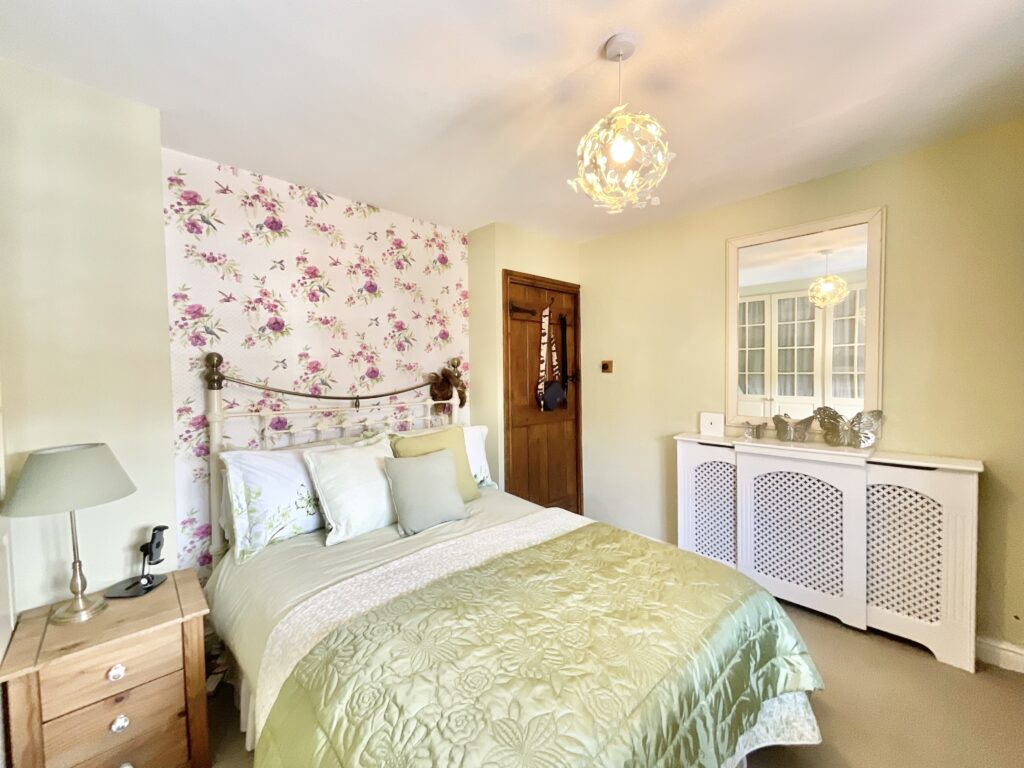 Sandon Road, Hilderstone, ST15