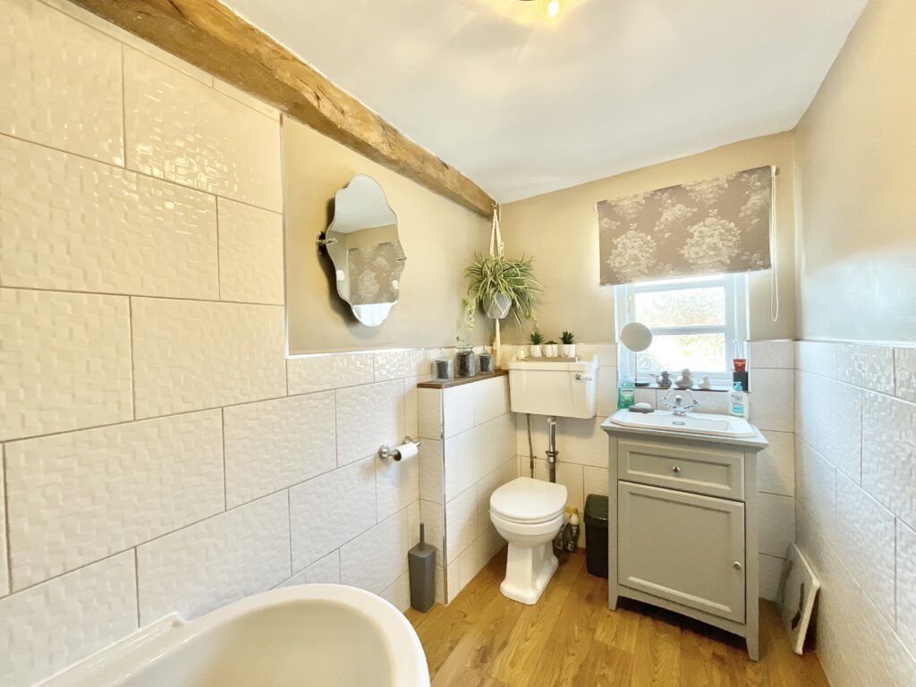 Sandon Road, Hilderstone, ST15