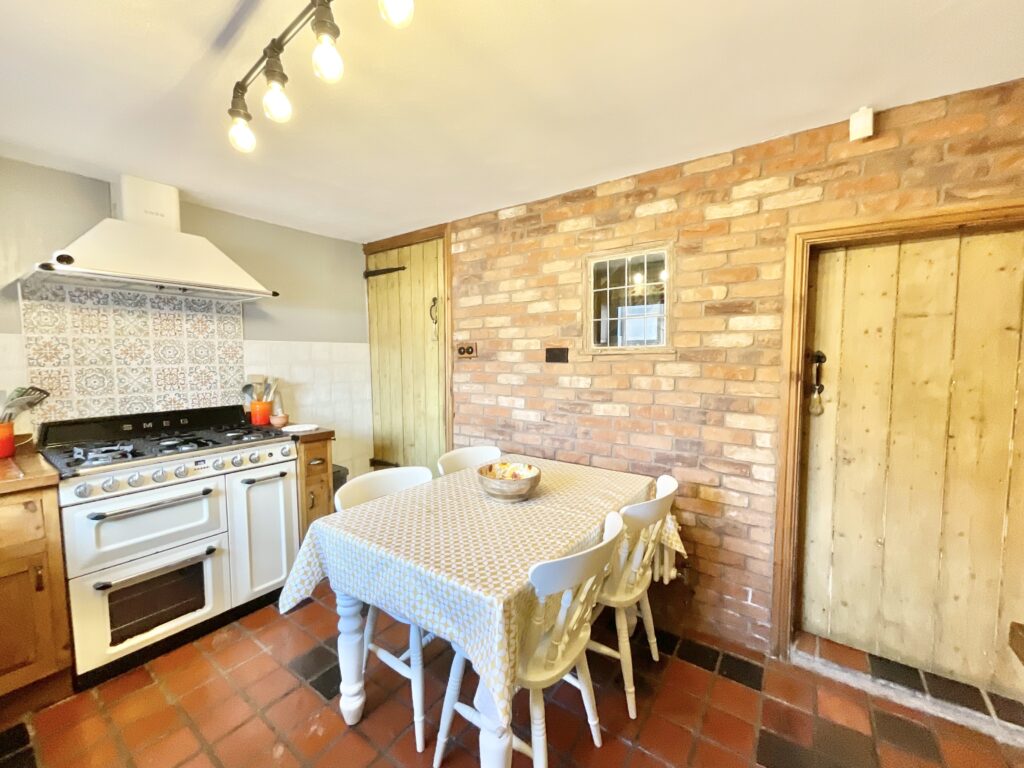 Sandon Road, Hilderstone, ST15