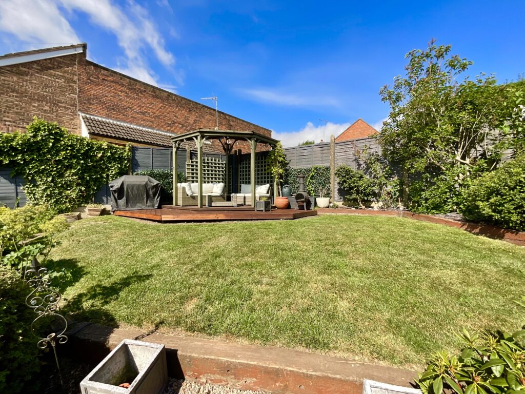 Sandon Road, Hilderstone, ST15
