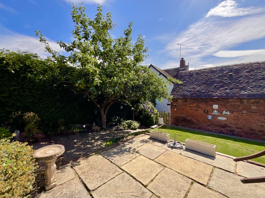 Sandon Road, Hilderstone, ST15