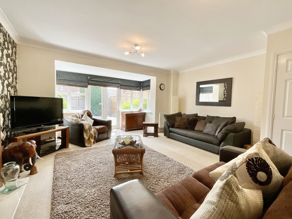 Golden Hill, Weston, CW2