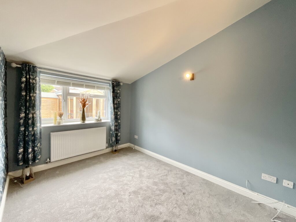 Tarporley Grove, Stoke-On-Trent, ST4