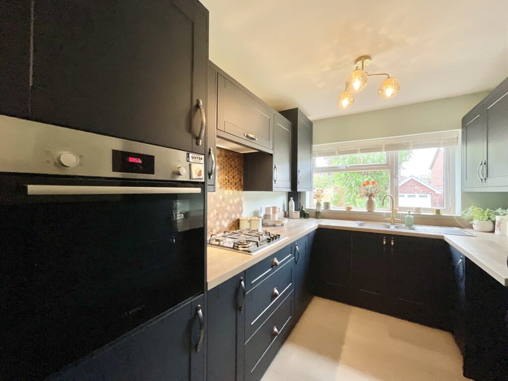 Tarporley Grove, Stoke-On-Trent, ST4