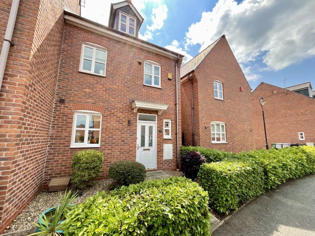 Golden Hill, Weston, CW2