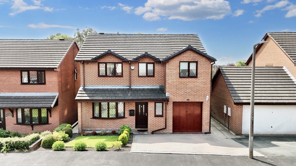 Ash Tree Hill, Cheadle, ST10