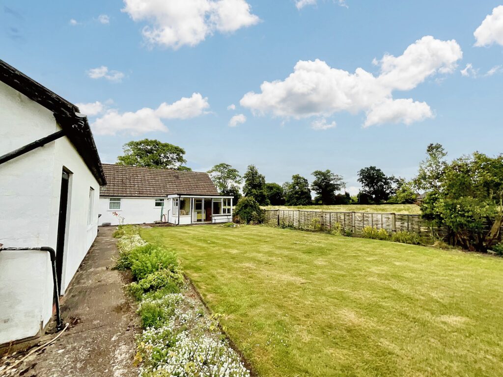 Wrenbury Road, Aston, CW5