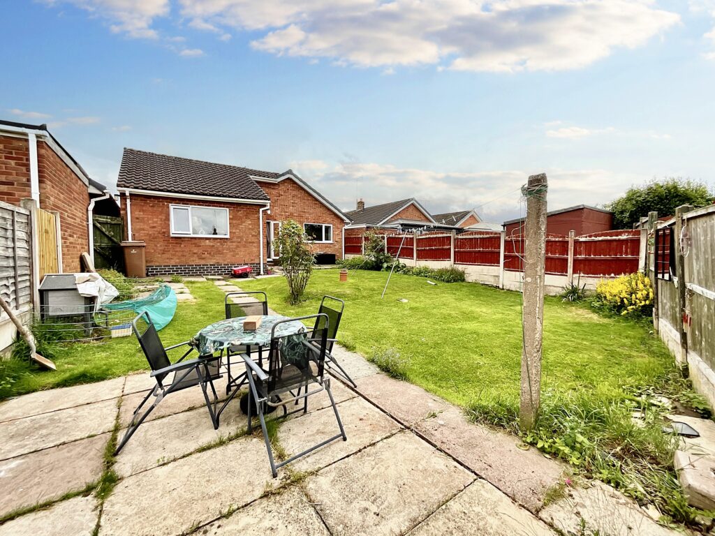 Lea Road, Stone, ST15
