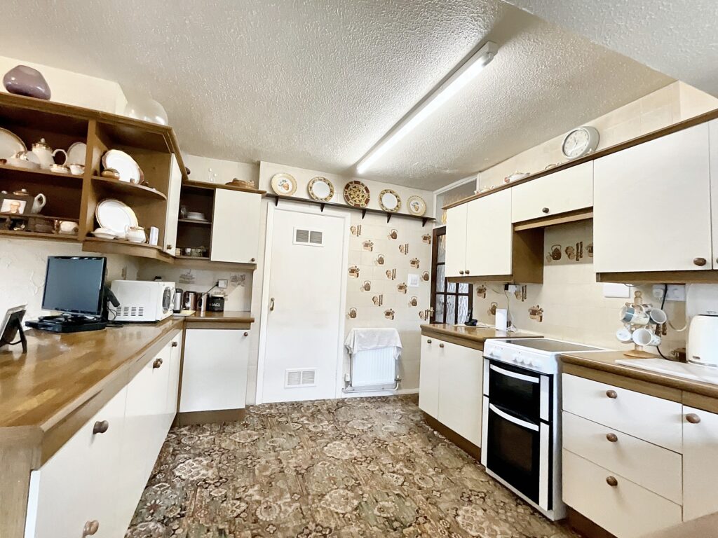 Caverswall Old Road, Forsbrook, ST11