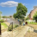 Beacon Rise, Stone, ST15