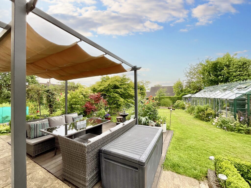 Uttoxeter Road, Stone, ST15