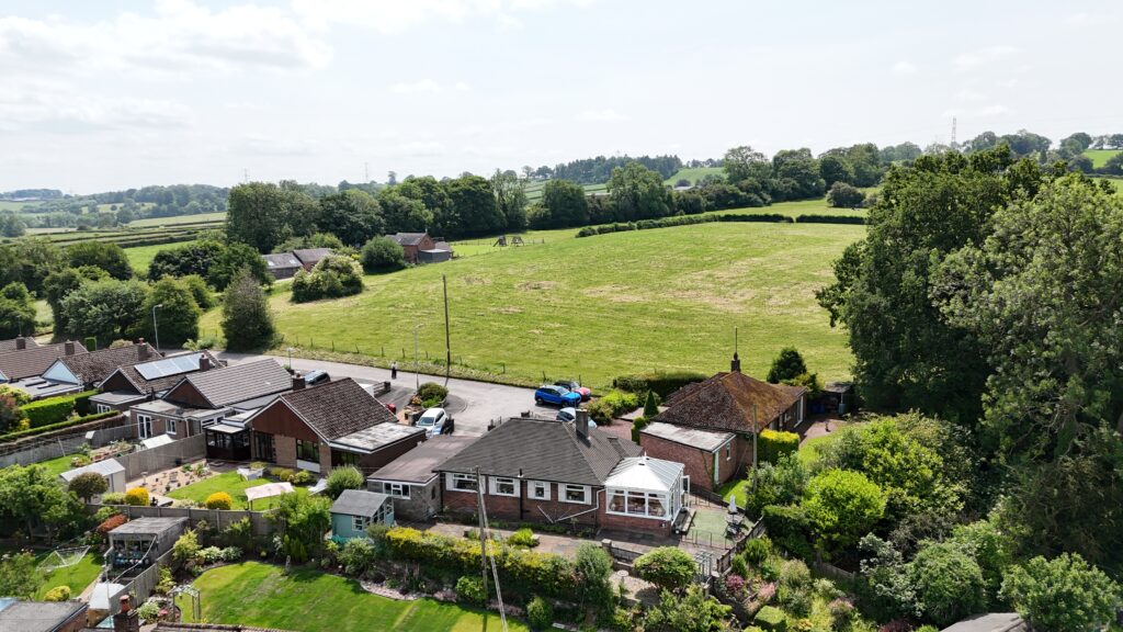 Meadow Way, Tean, ST10