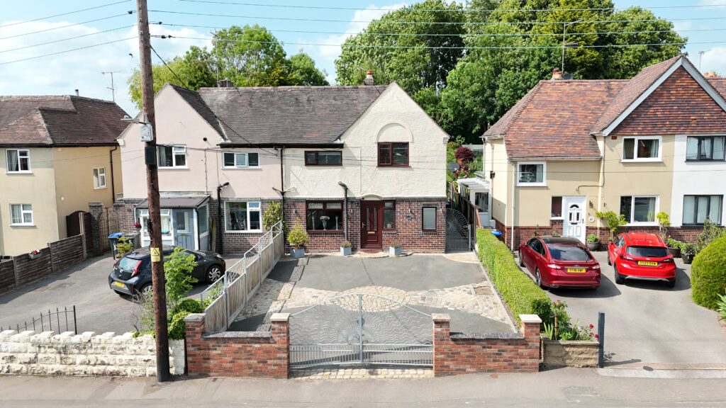Oakamoor Road, Cheadle, ST10