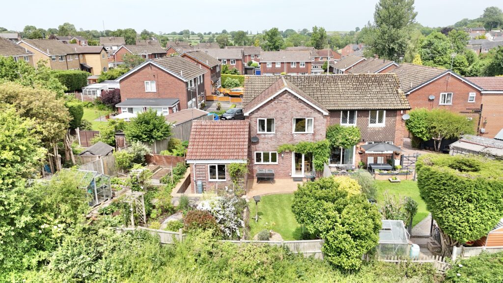 Wood Avenue, Kingsley, ST10